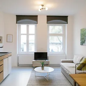 Madflats S-bahn Friedenau Apartamento